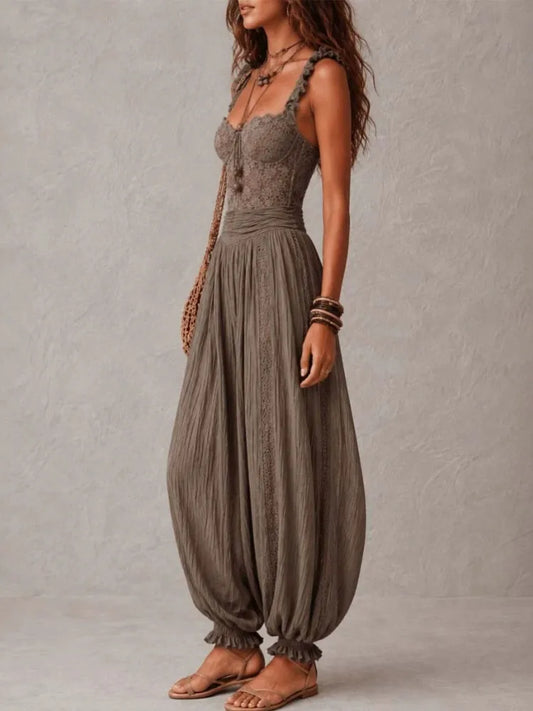 Conjunto Boho de Tul con encaje y pantalones bombachos.