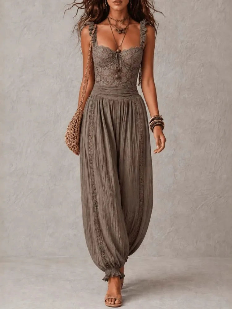 Conjunto Boho de Tul con encaje y pantalones bombachos.